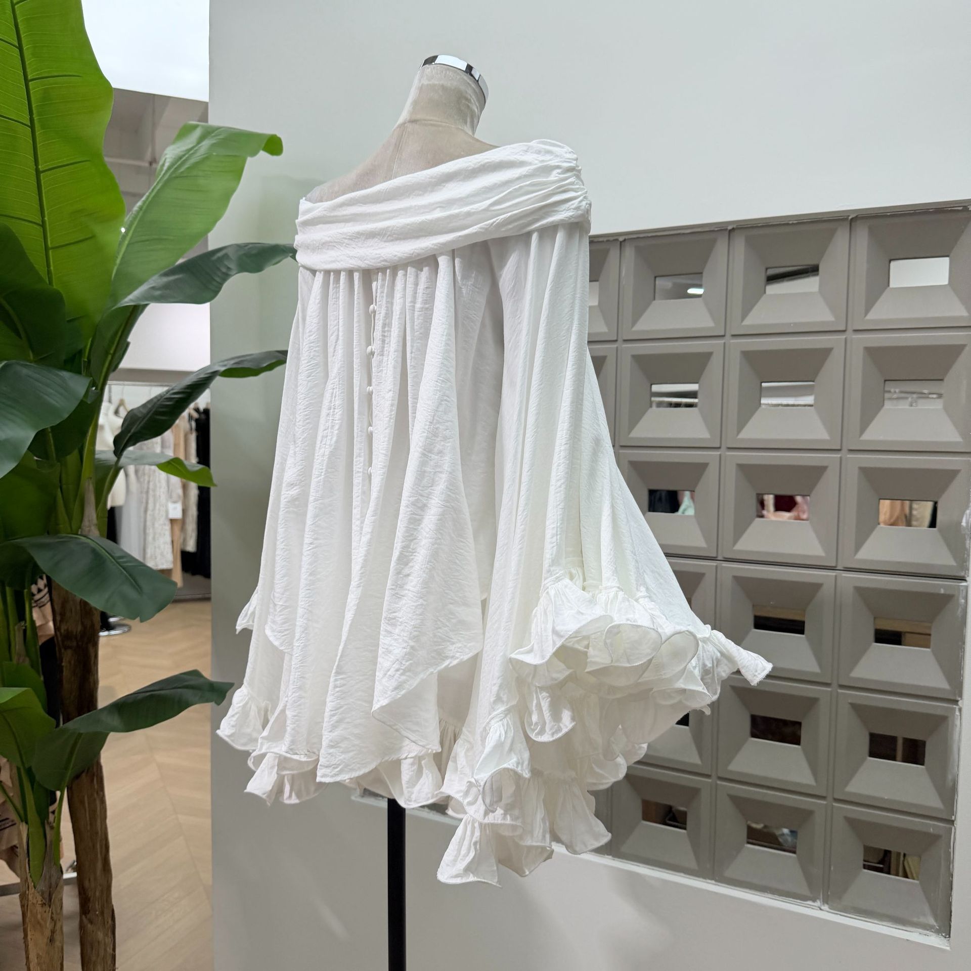 Summer Solid Color Ruffled Loo - Home Office For Two review and price