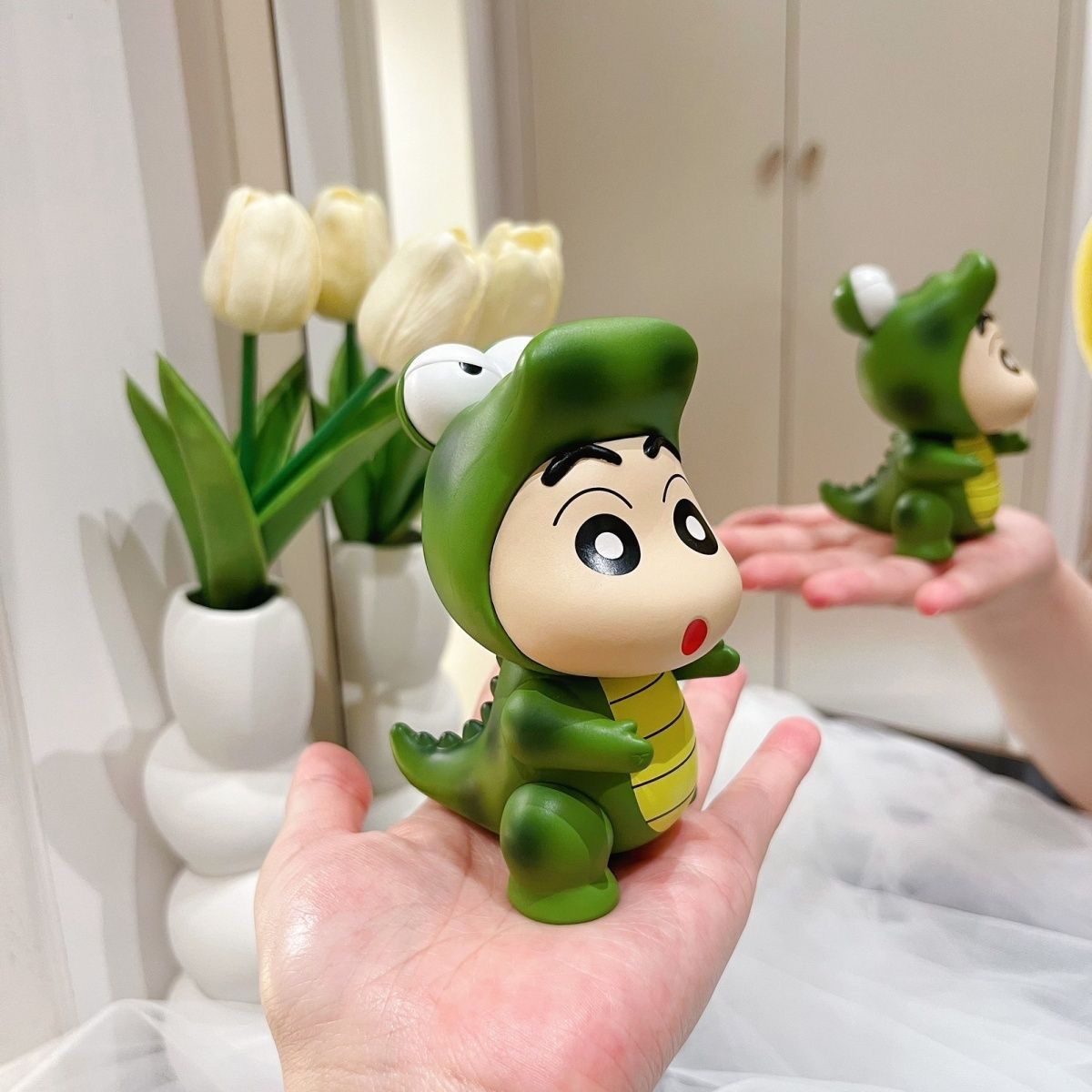 Crayon Shin-chan figurine in a - Home Office Design review and price